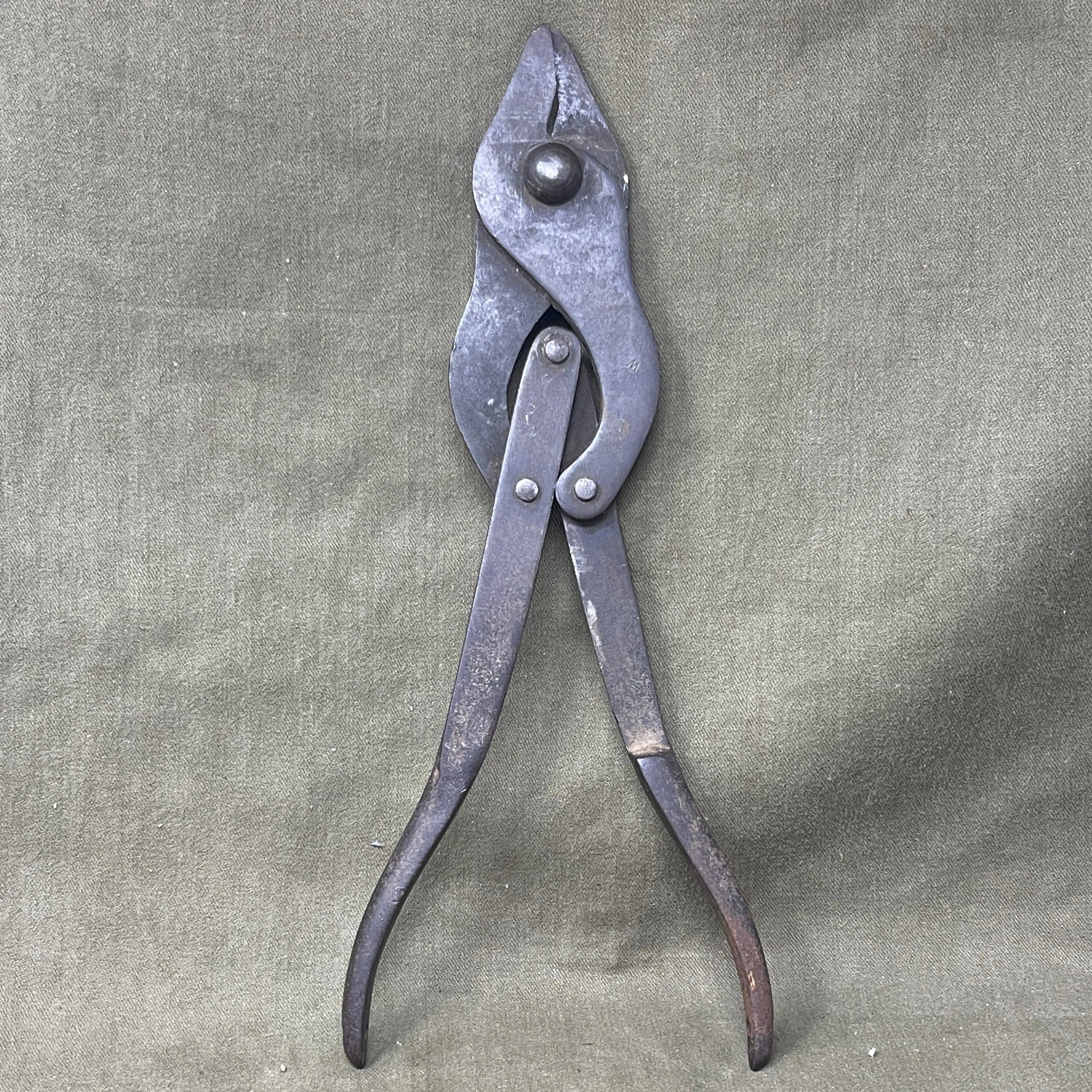 Original WWI British  Wire Cutters Dated 1917 Made by Chillington